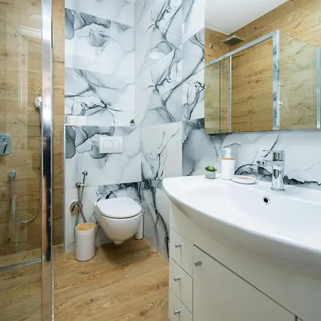 Design 150m2 Three-bedroom - Titova Street Appartamento *