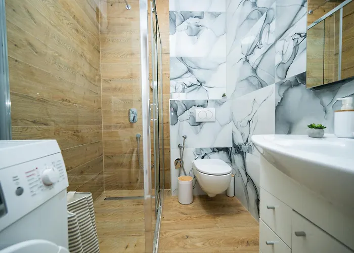 아파트 Design 150m2 Three-bedroom - Titova Street