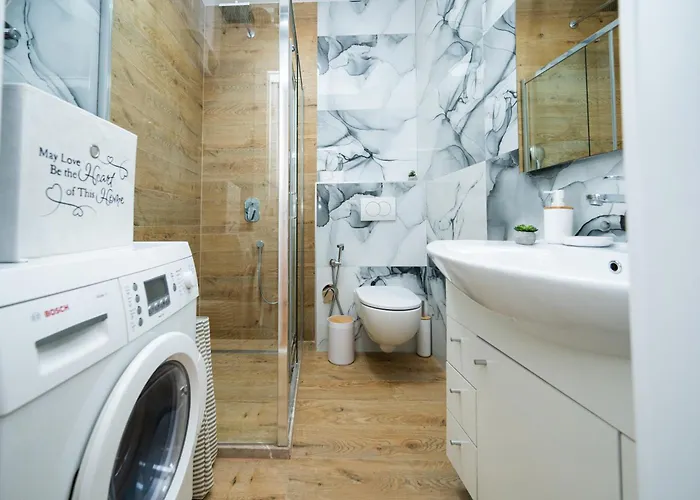 아파트 Design 150m2 Three-bedroom - Titova Street *