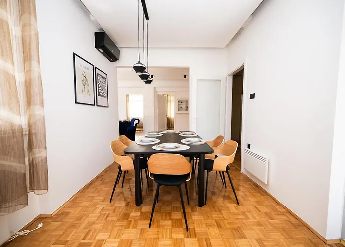 Design 150m2 Three-bedroom - Titova Street 아파트